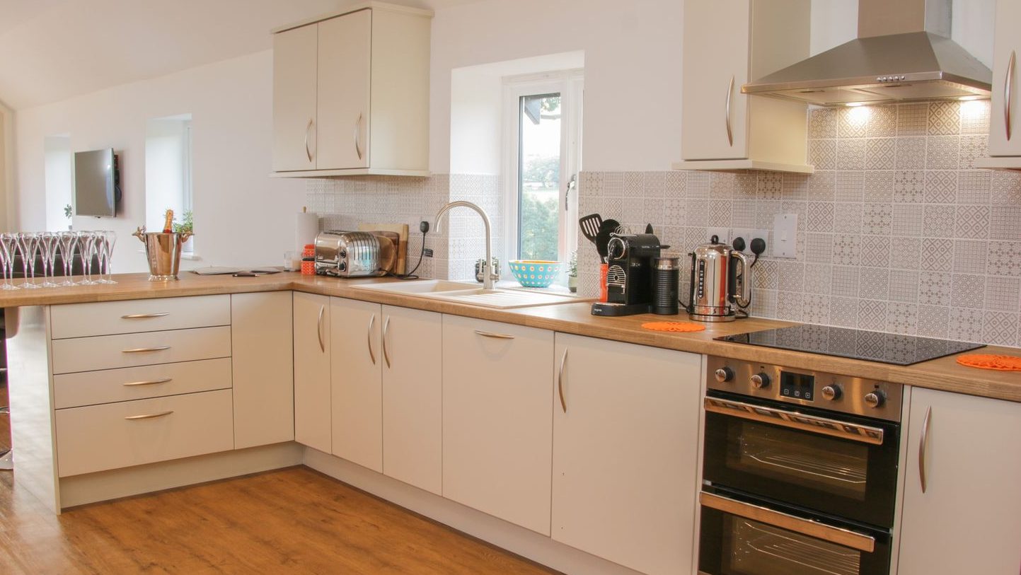 Kitchen and dining at Black Lion Barn